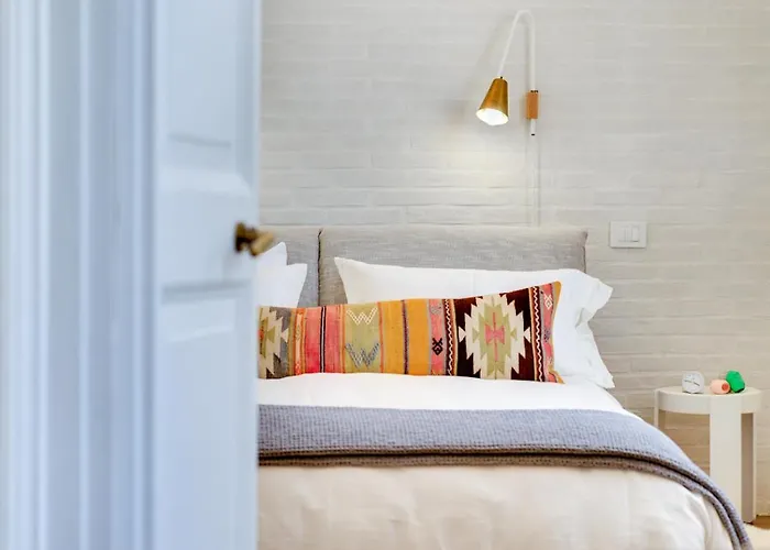Beautiful Designer Flat Close To Pantheon Apartment